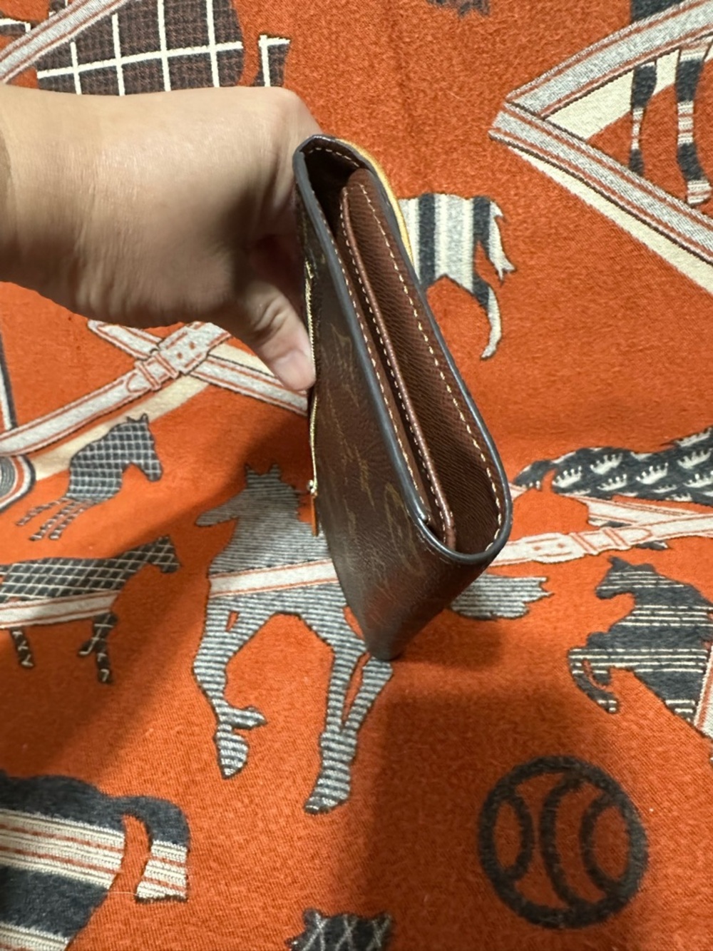 LOUIS VUITTON ❤️🌟MI4058 MONOGRAM EUGENIE WALLET ⭐️ - Picture 3 of 9